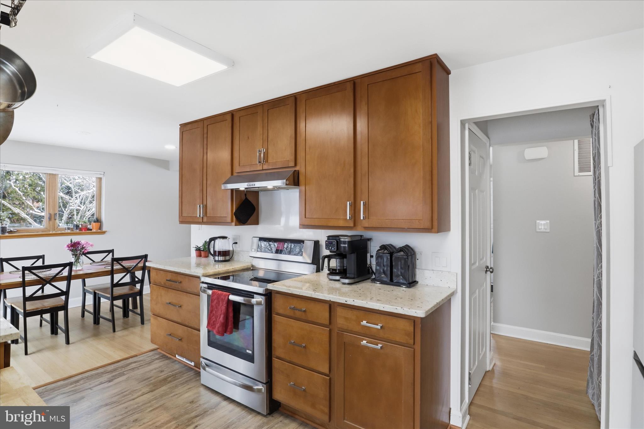 BROYHILL CREST - Residential