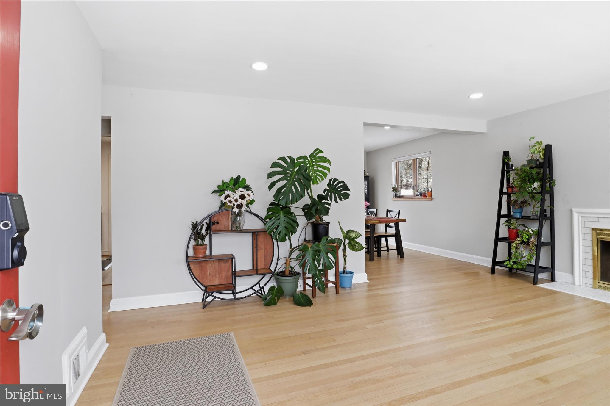 BROYHILL CREST - Residential