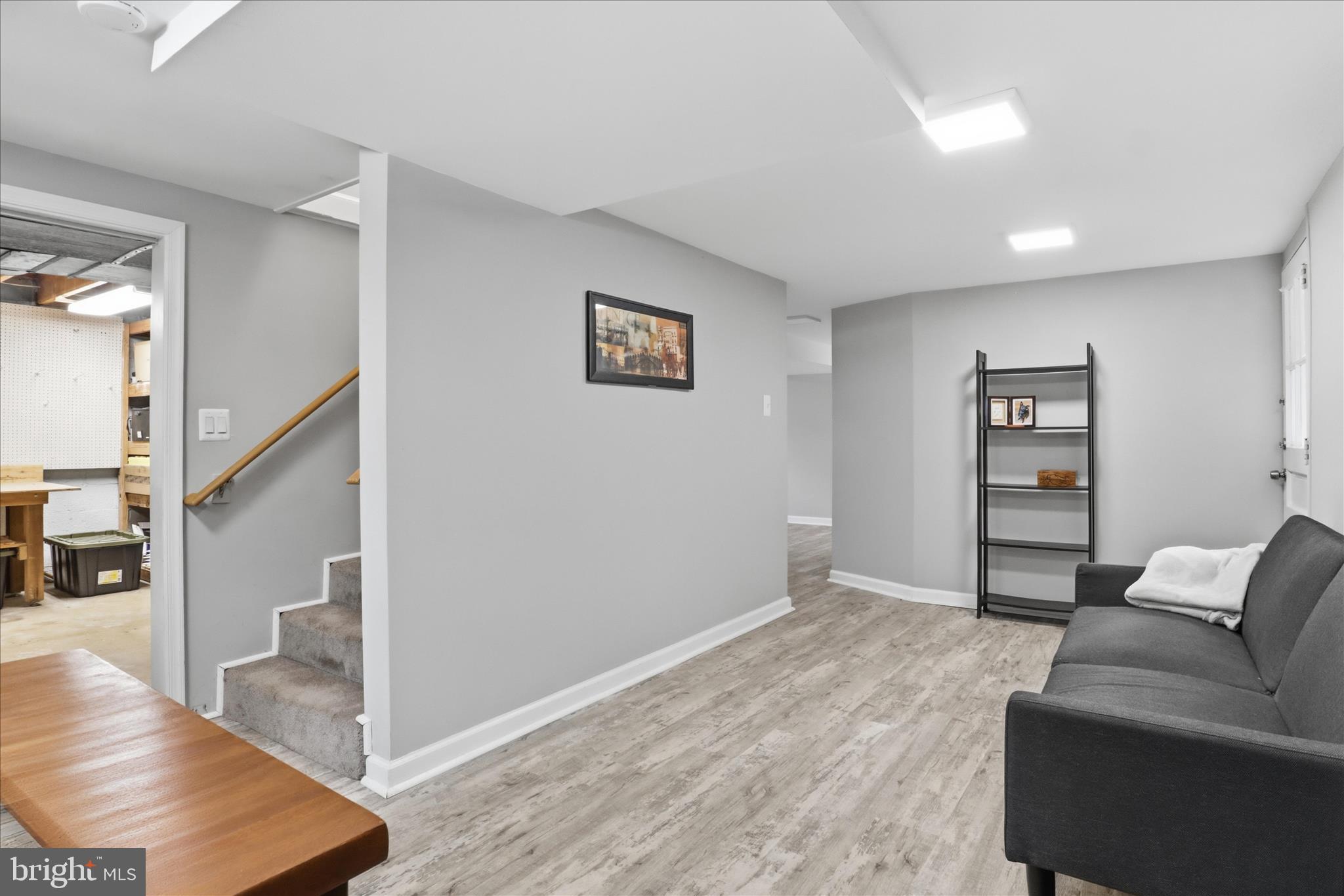 BROYHILL CREST - Residential