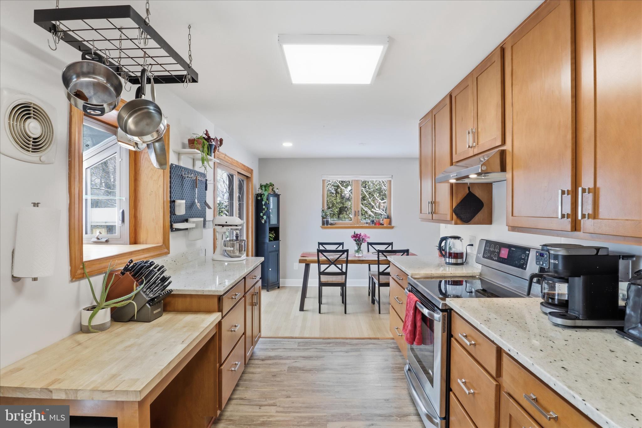 BROYHILL CREST - Residential