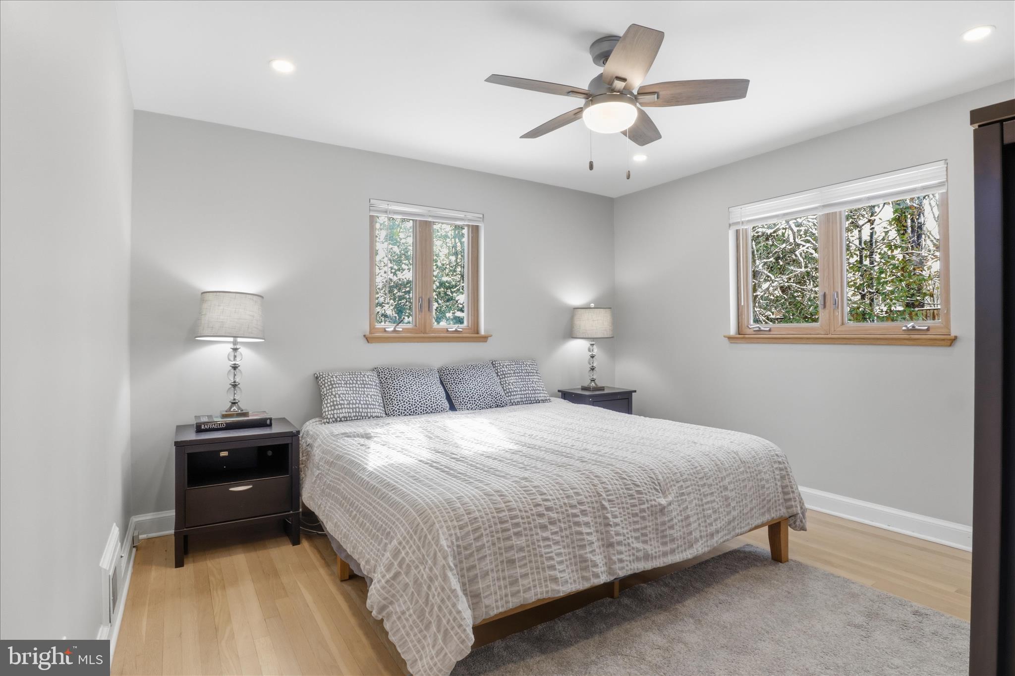 BROYHILL CREST - Residential