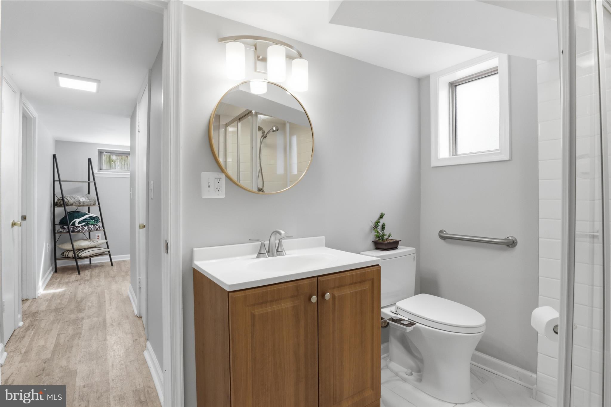 BROYHILL CREST - Residential