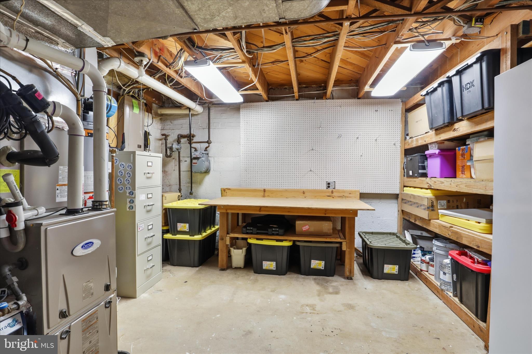 BROYHILL CREST - Residential