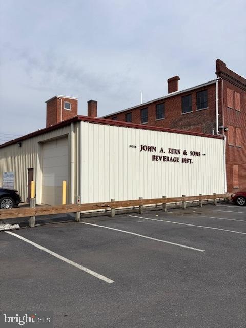 202 S CHARLOTTE STREET