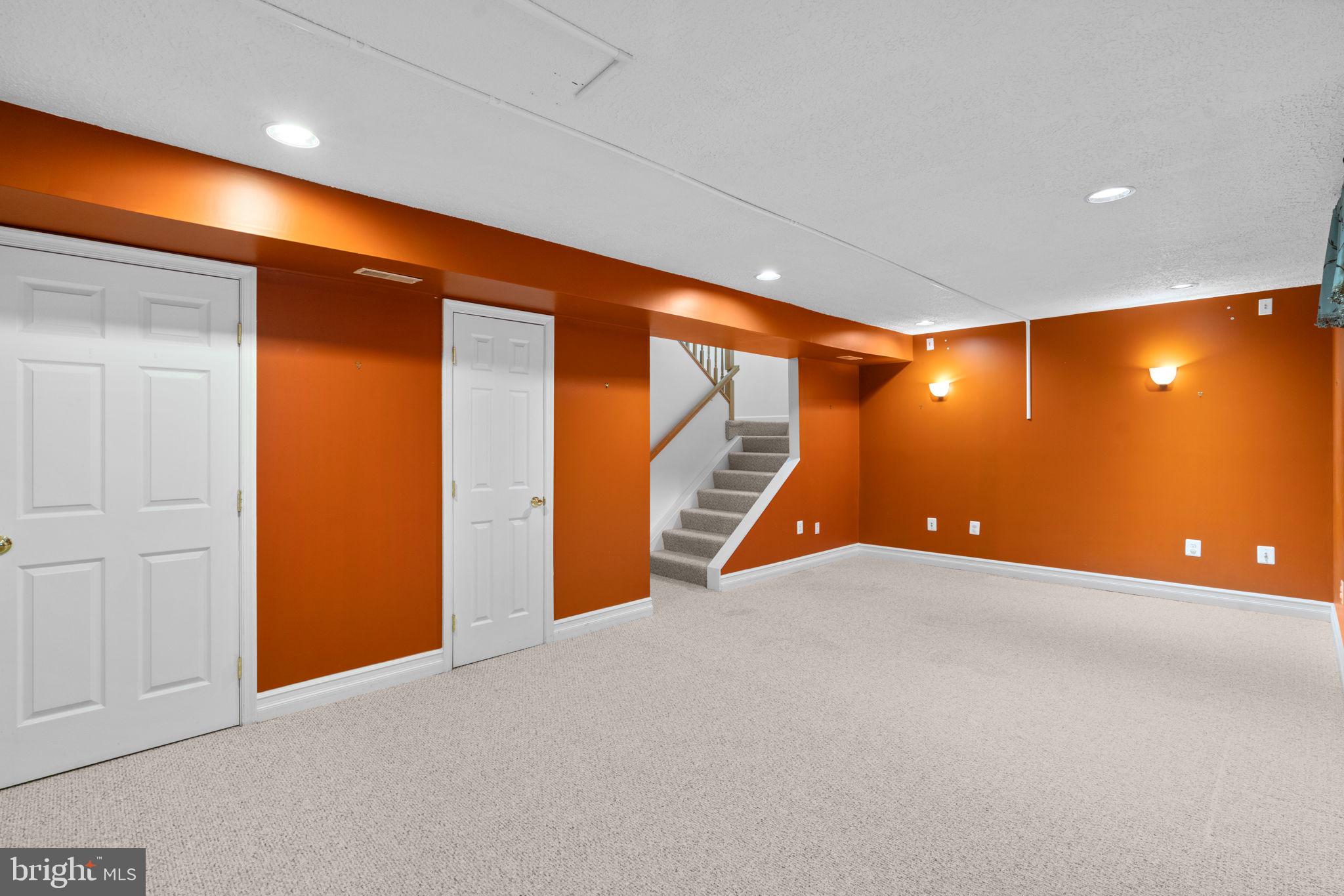 ENCLAVE AT SEVEN OAKS - Residential Lease