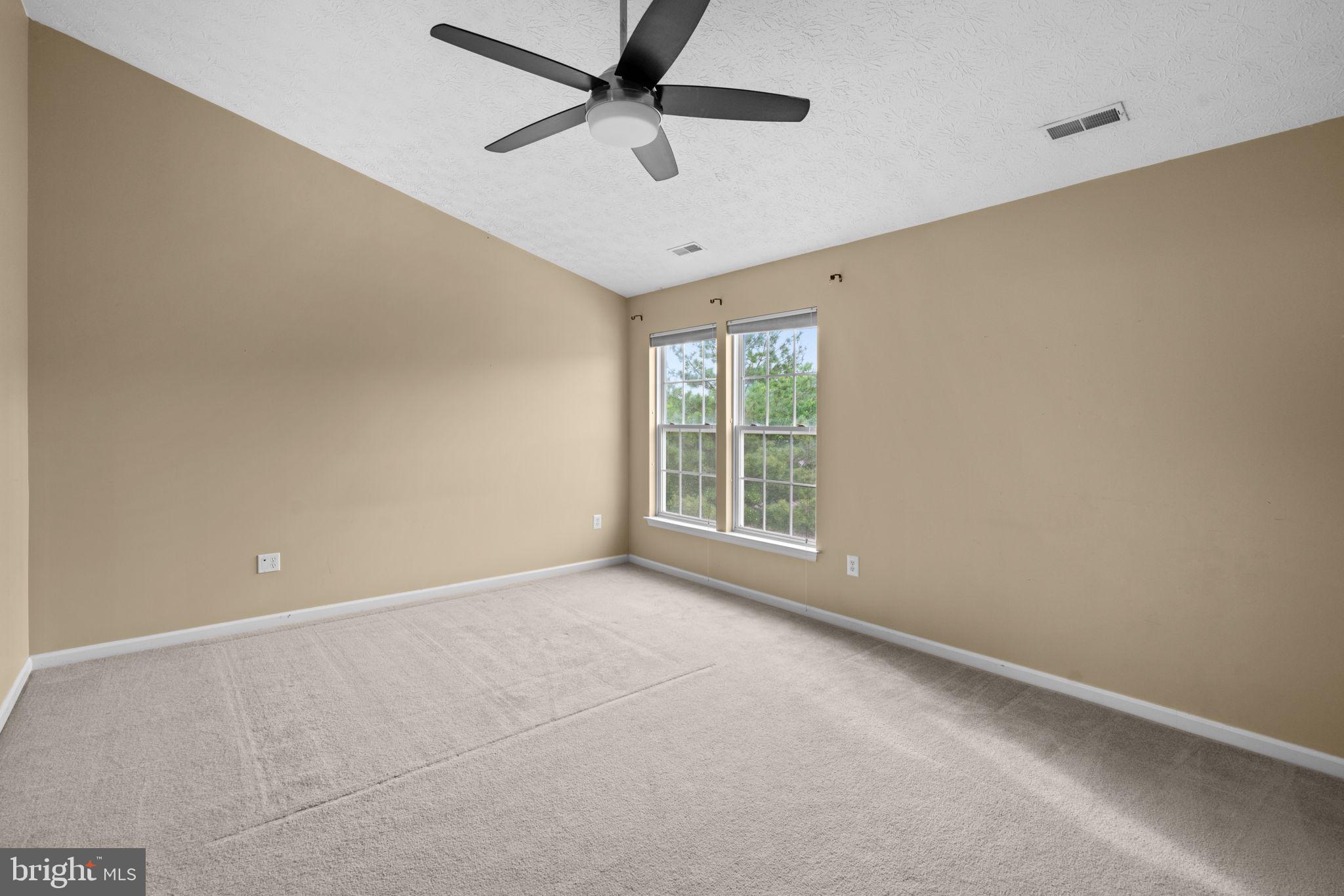 ENCLAVE AT SEVEN OAKS - Residential Lease