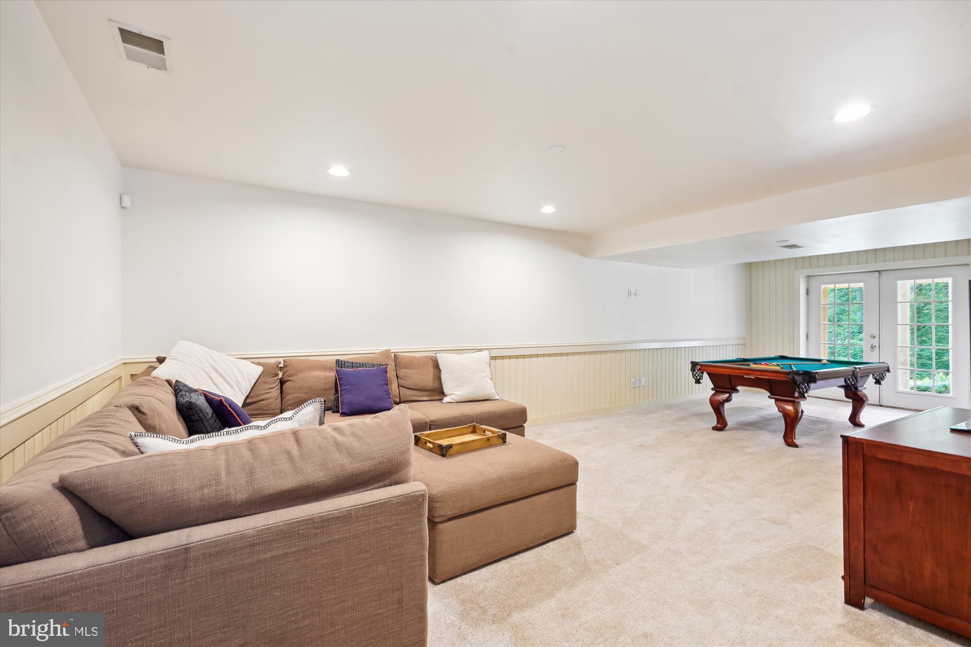 WOLF RUN ESTATES - Residential