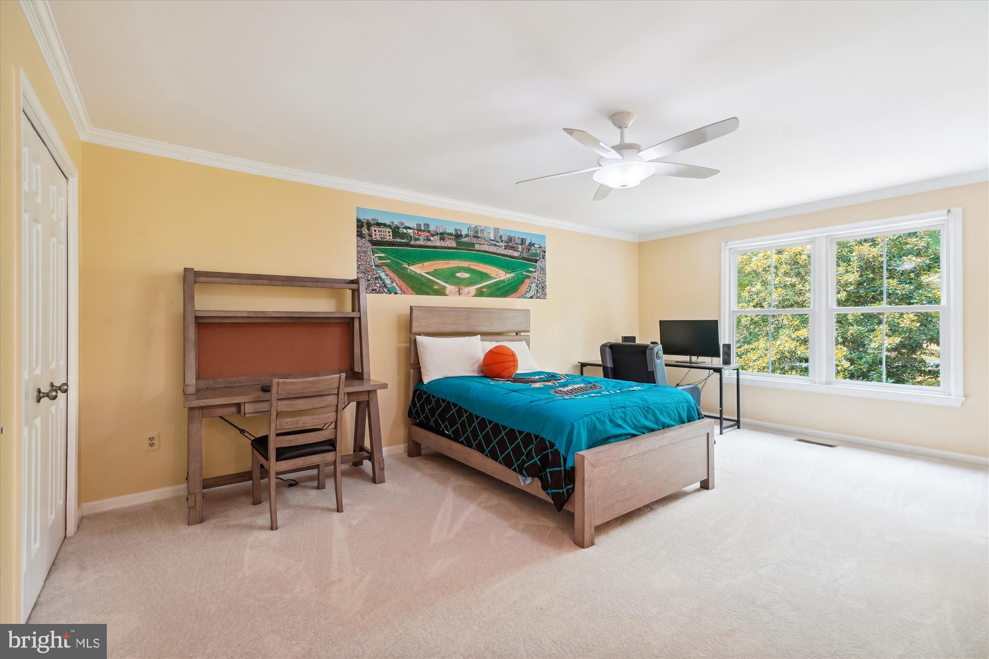 WOLF RUN ESTATES - Residential