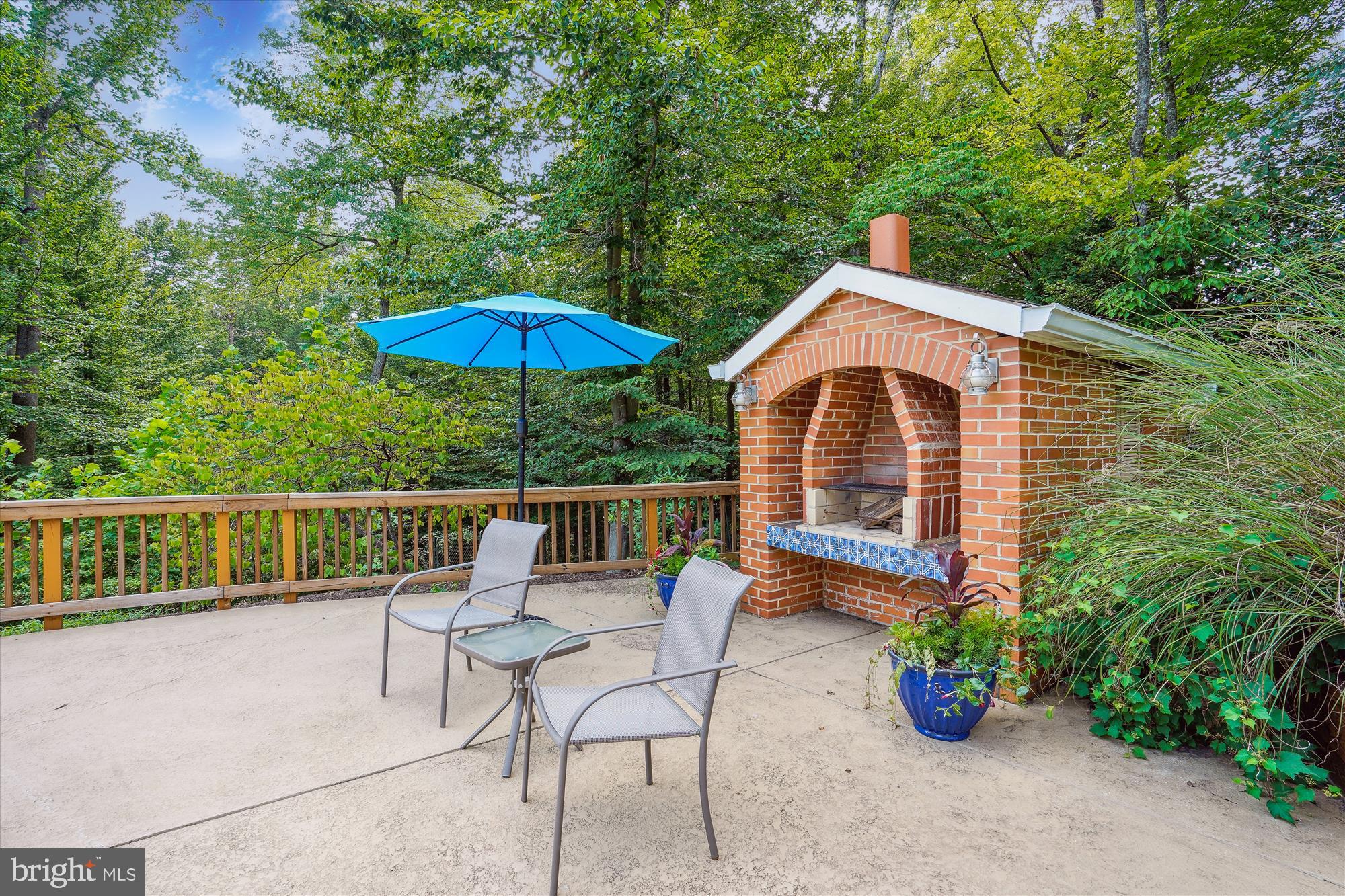 WOLF RUN ESTATES - Residential