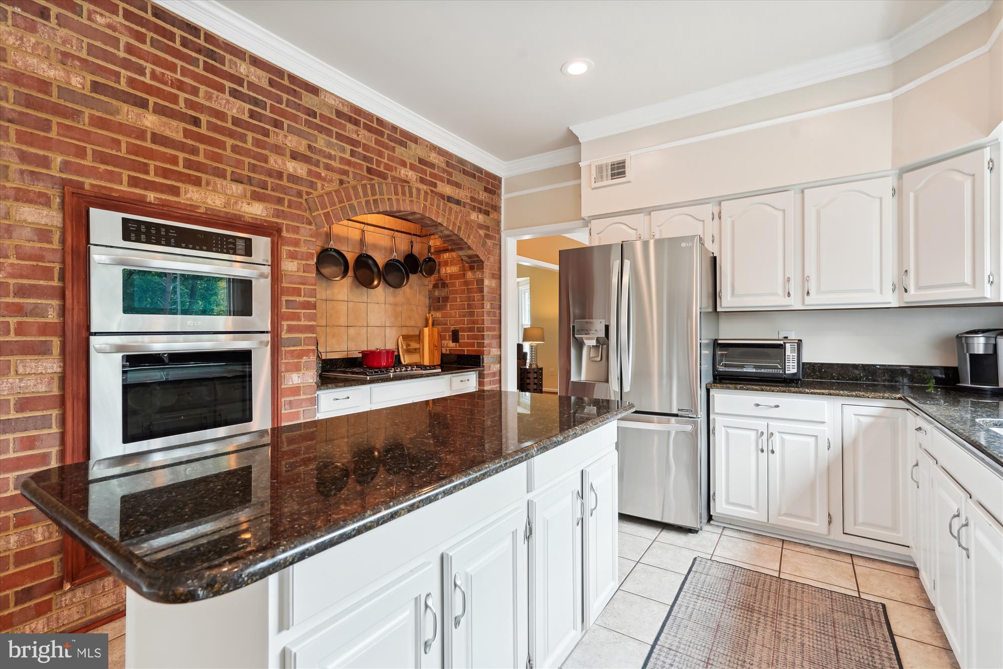 WOLF RUN ESTATES - Residential