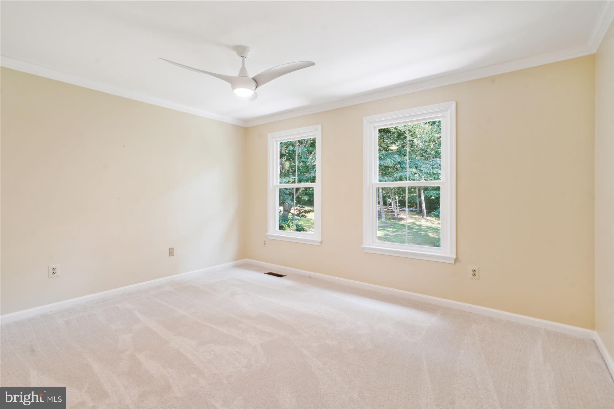 WOLF RUN ESTATES - Residential