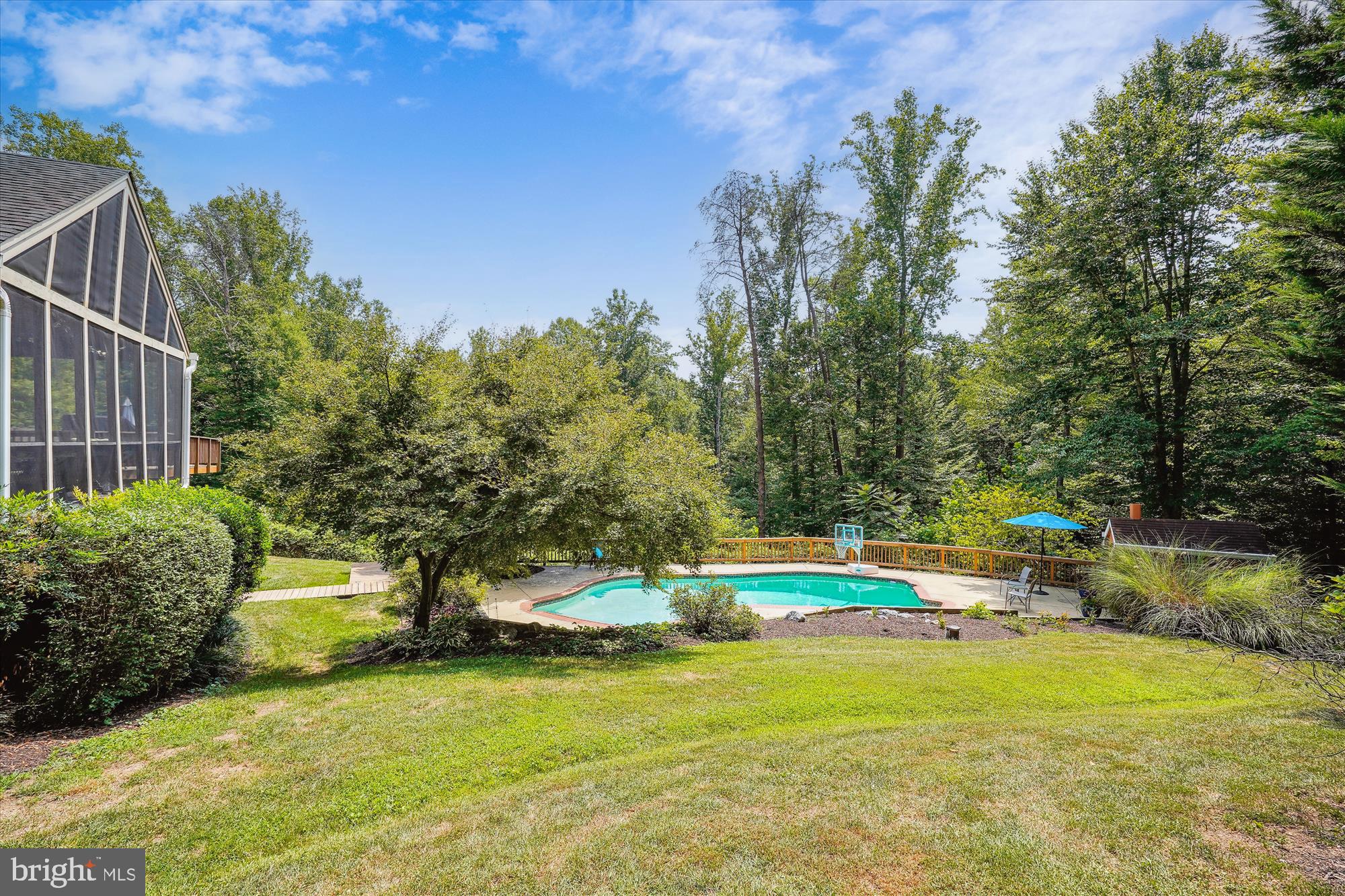 WOLF RUN ESTATES - Residential