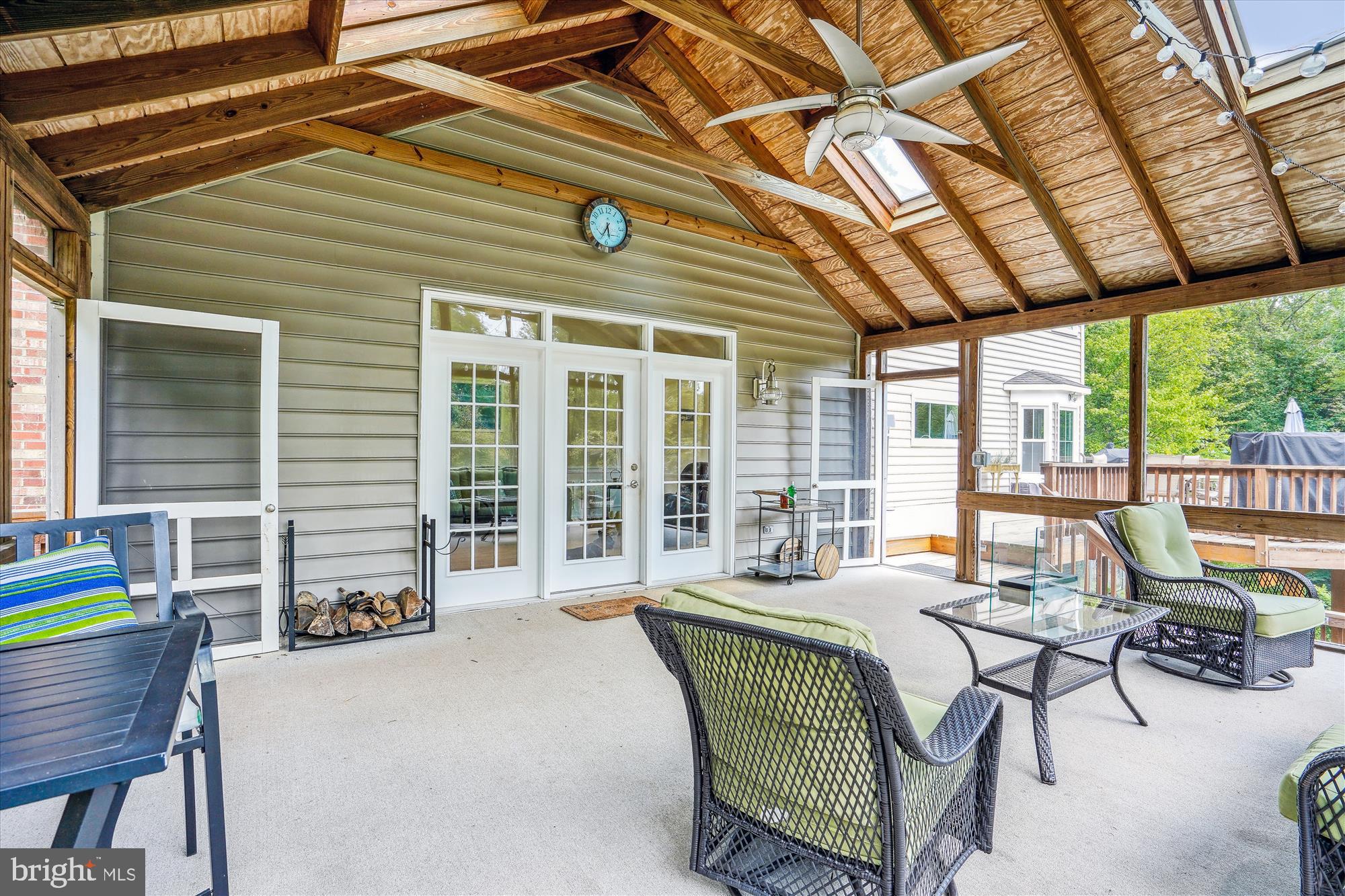 WOLF RUN ESTATES - Residential