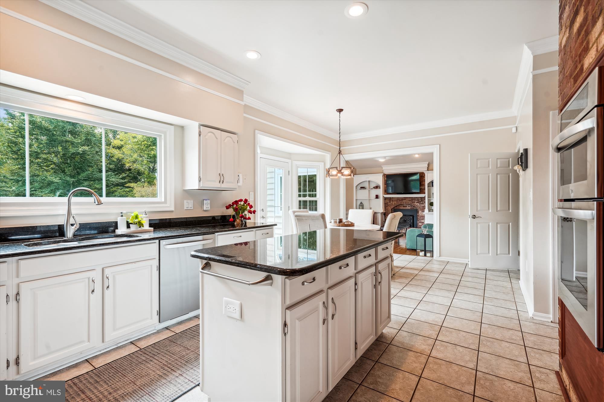 WOLF RUN ESTATES - Residential