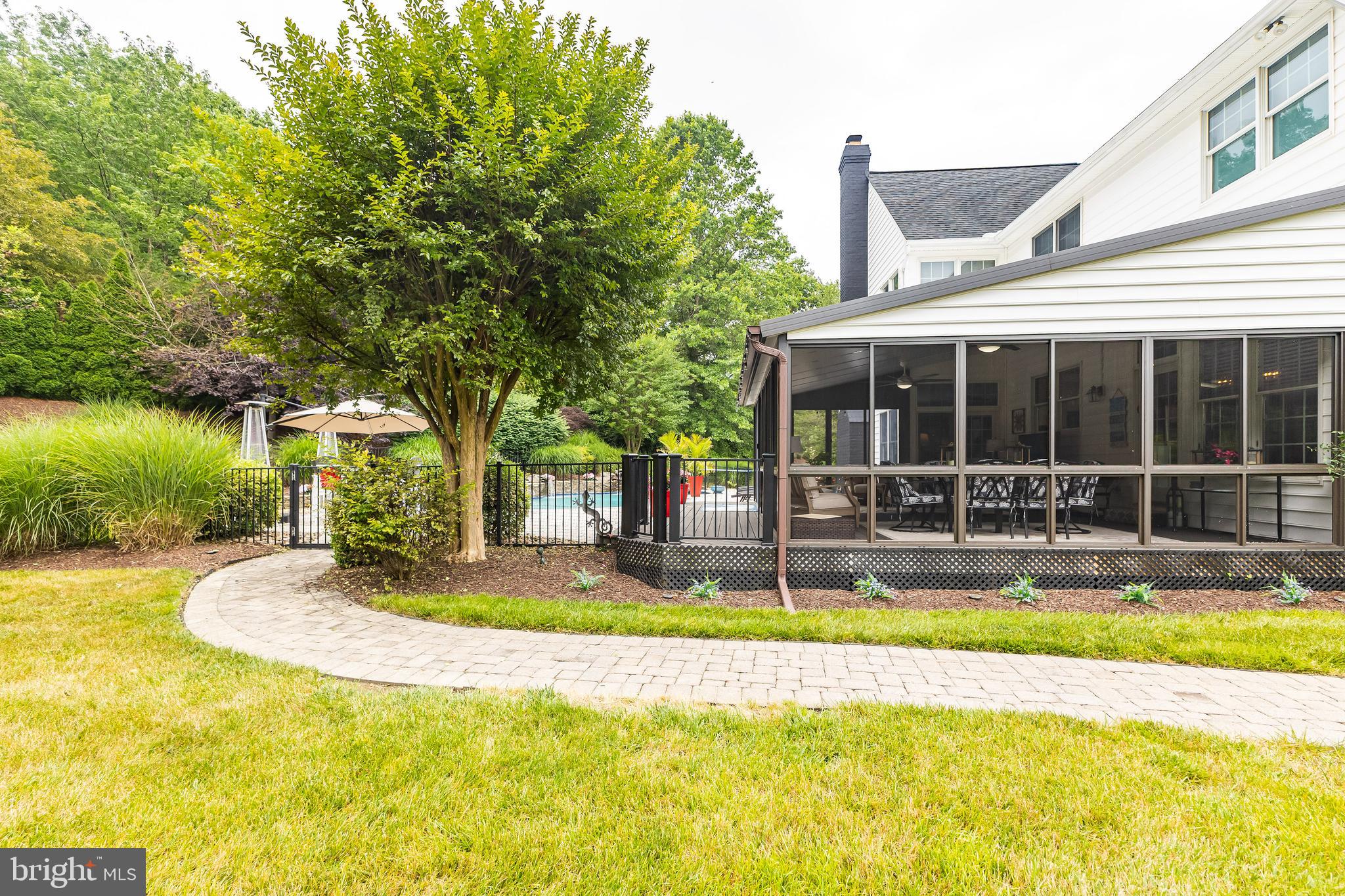 CROWNSVILLE - Residential