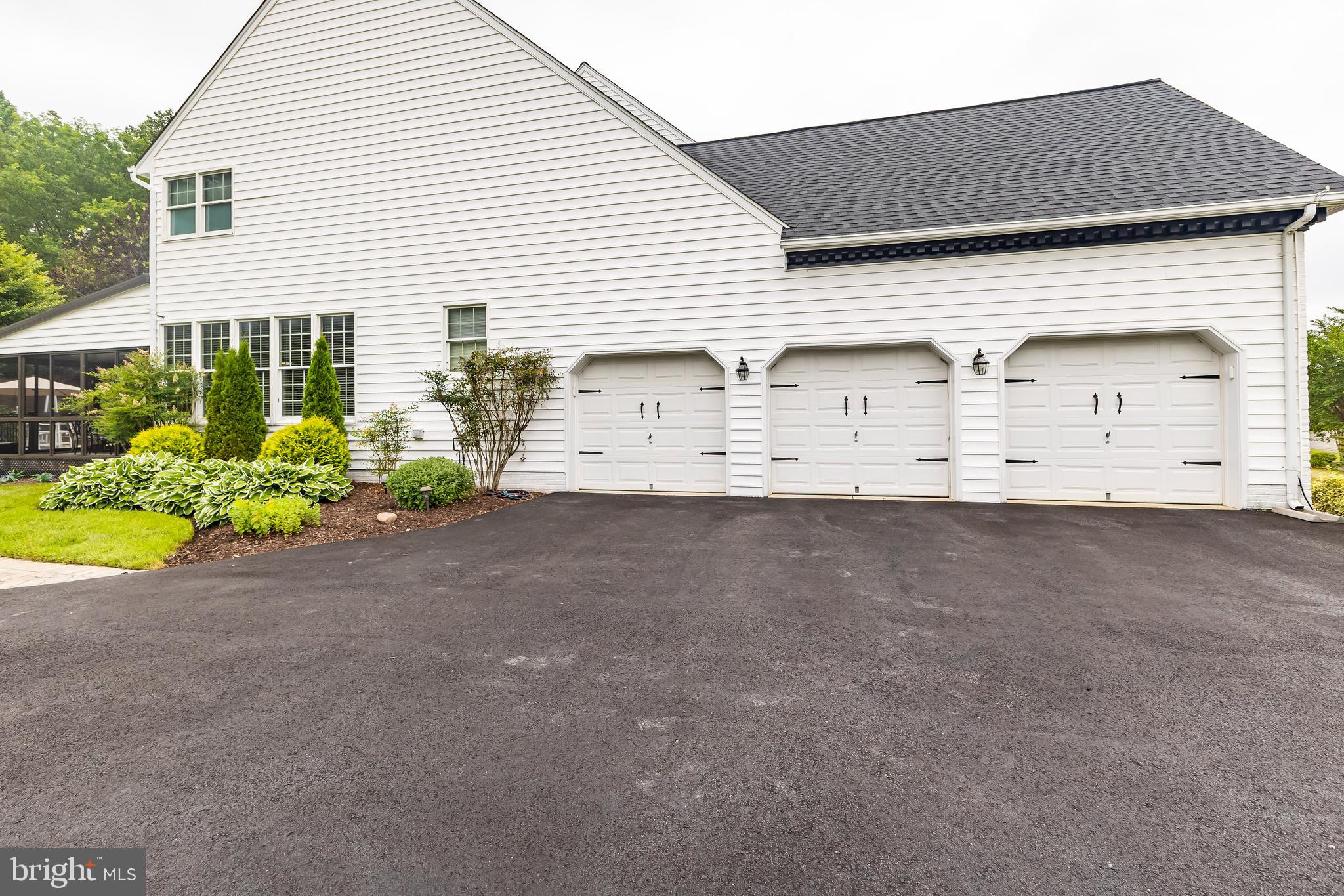 CROWNSVILLE - Residential