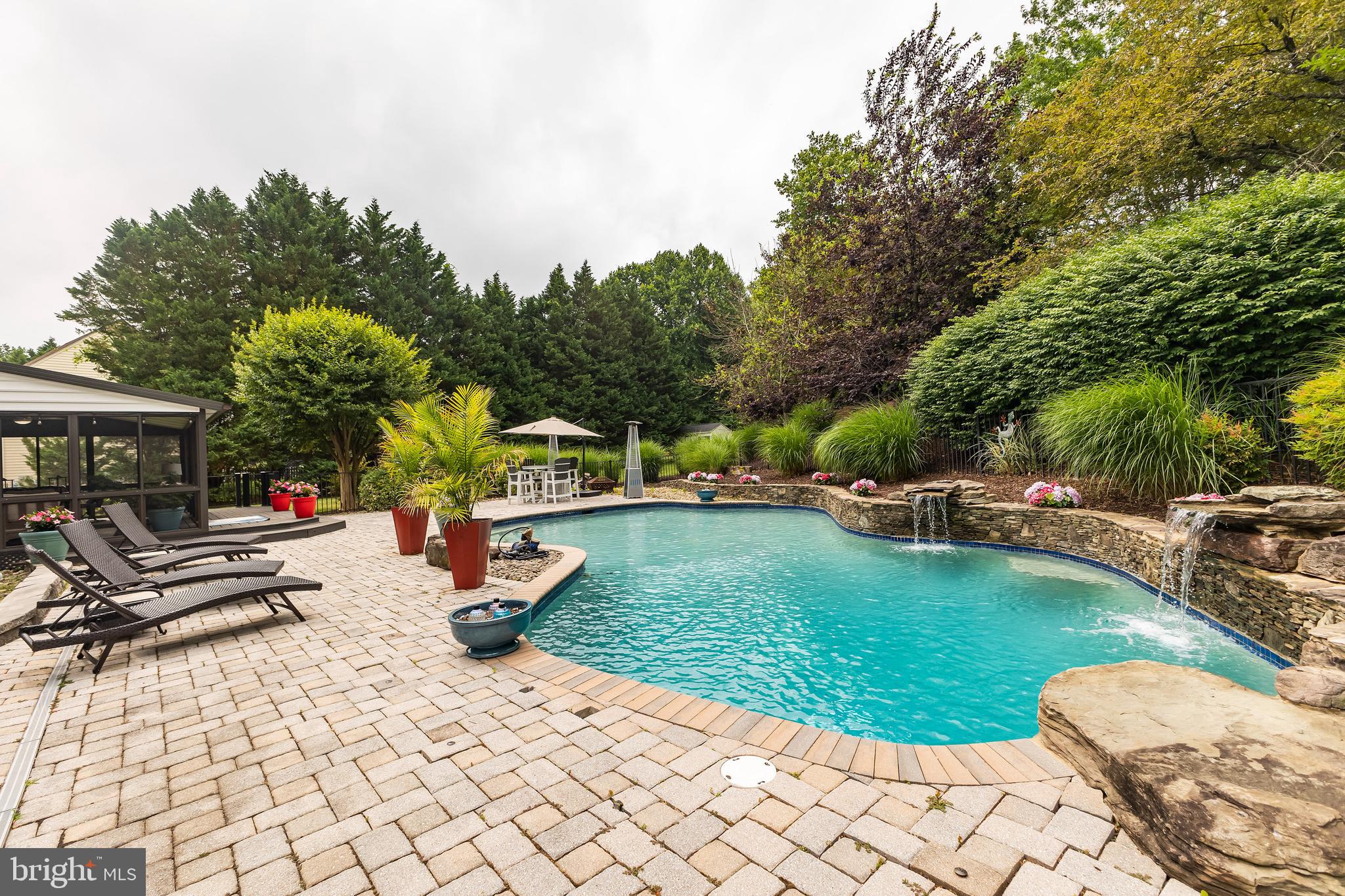 CROWNSVILLE - Residential