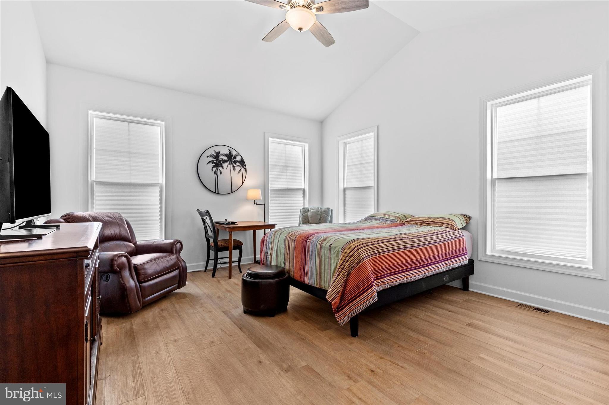 BELMONT RIDGE - Residential