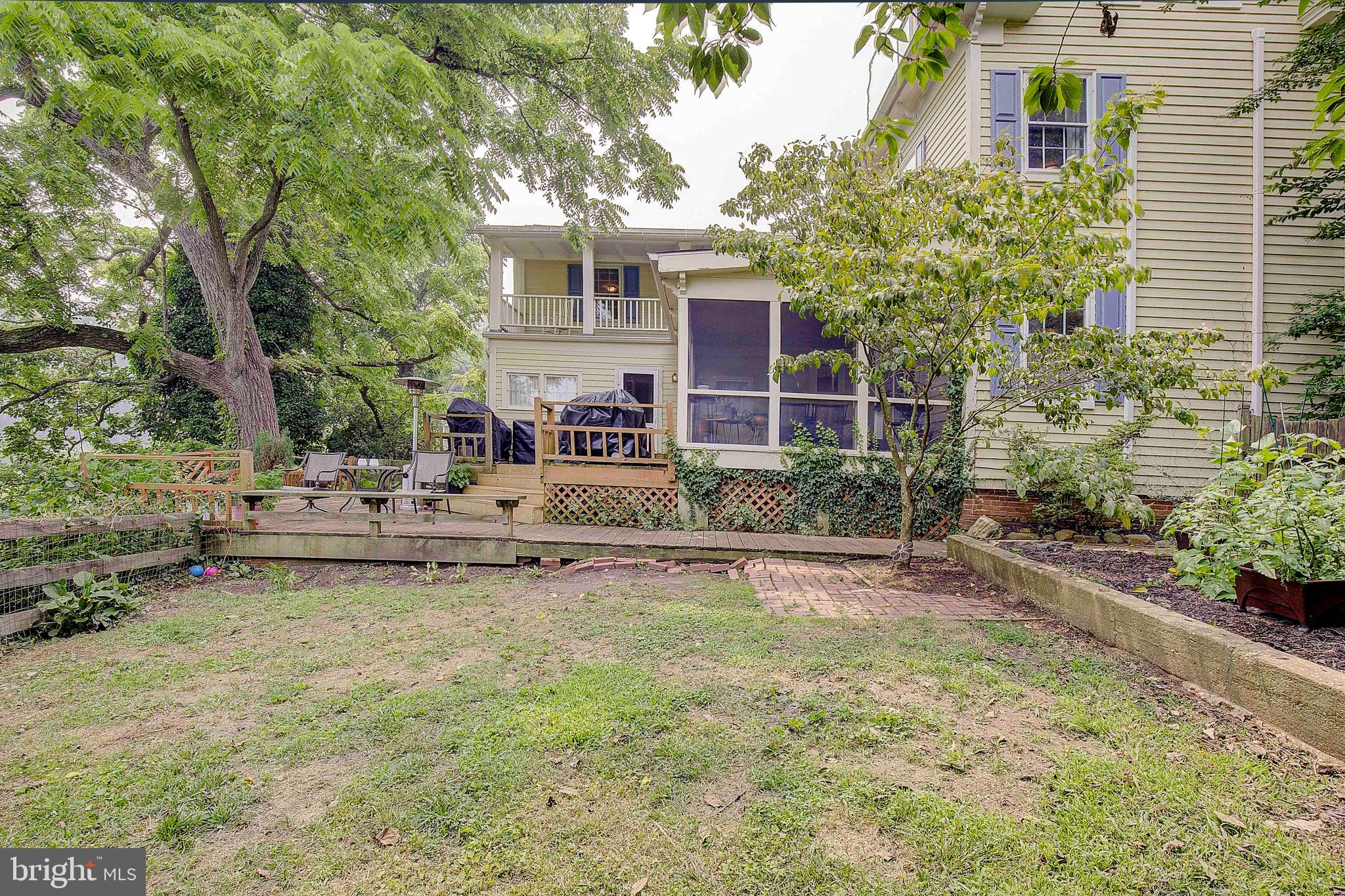 TOWN OF CENTREVILLE - Residential