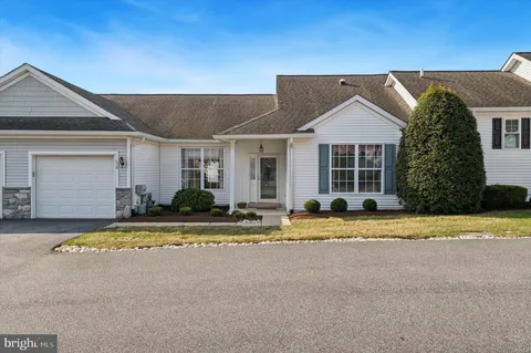 136 W Reynard Lane, Glen Mills, PA MLS: PADE2086820