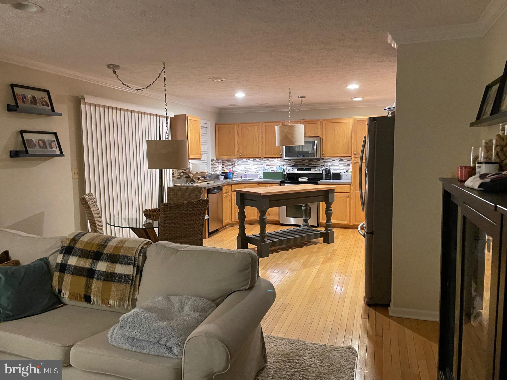 WARFIELDS RANGE - Residential Lease