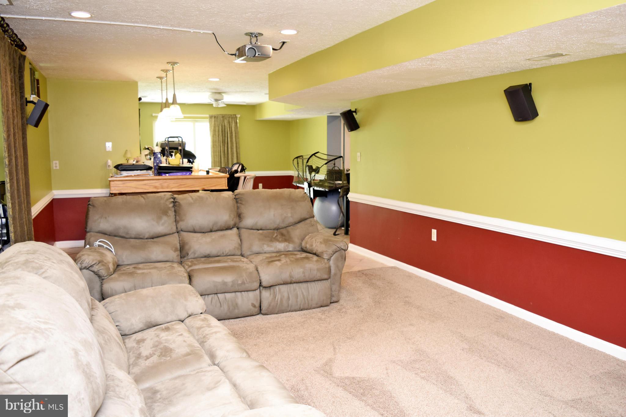 WARFIELDS RANGE - Residential Lease