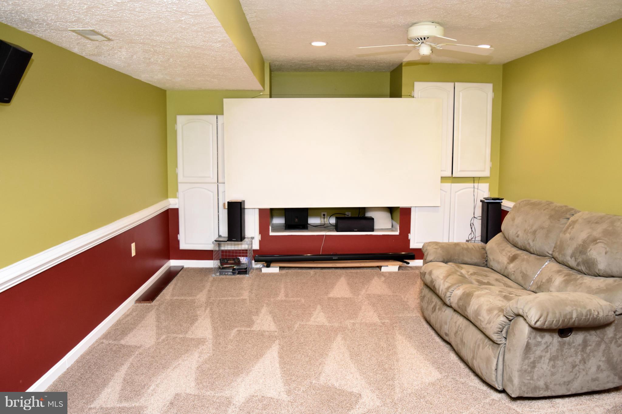 WARFIELDS RANGE - Residential Lease