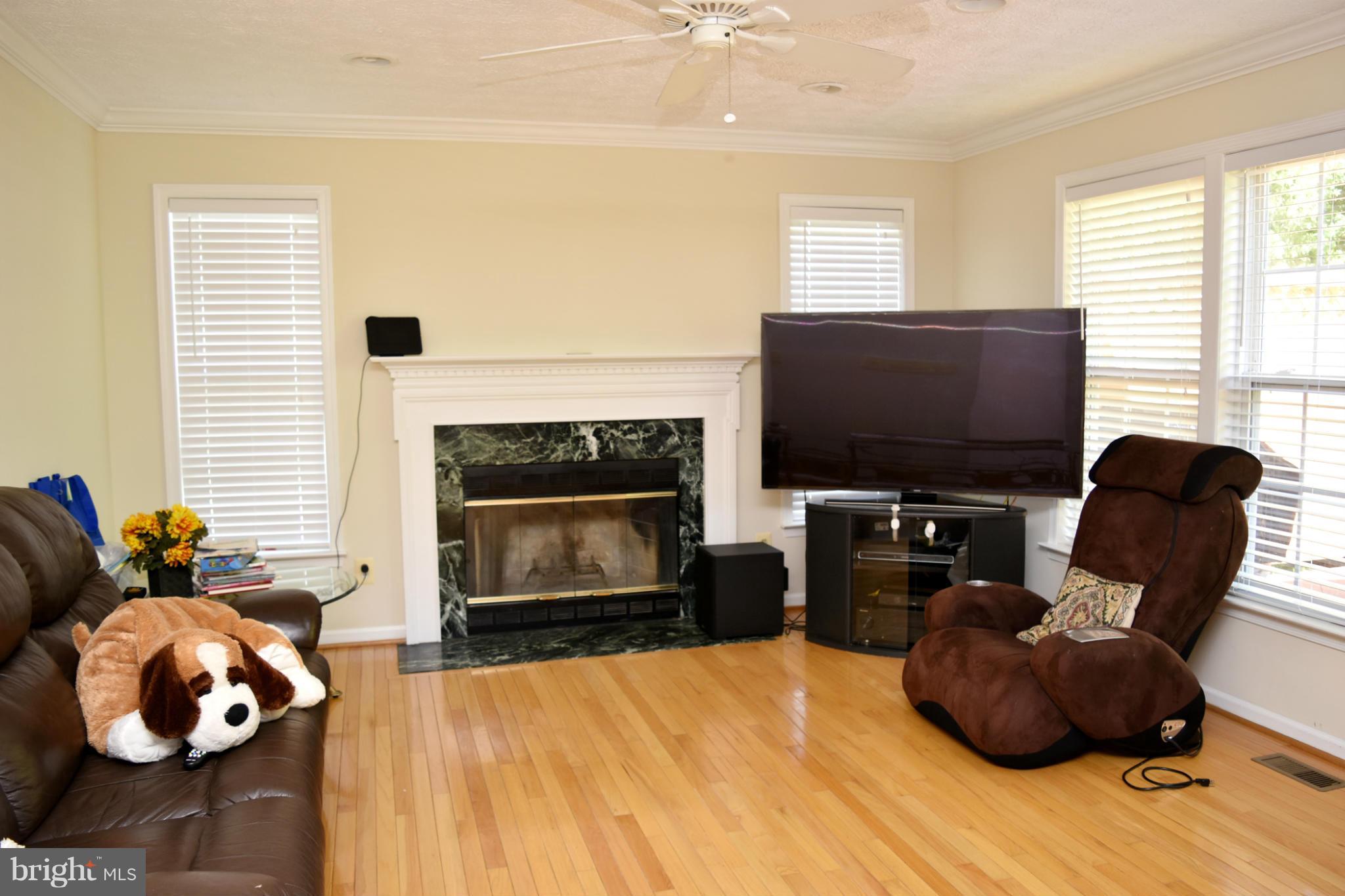 WARFIELDS RANGE - Residential Lease