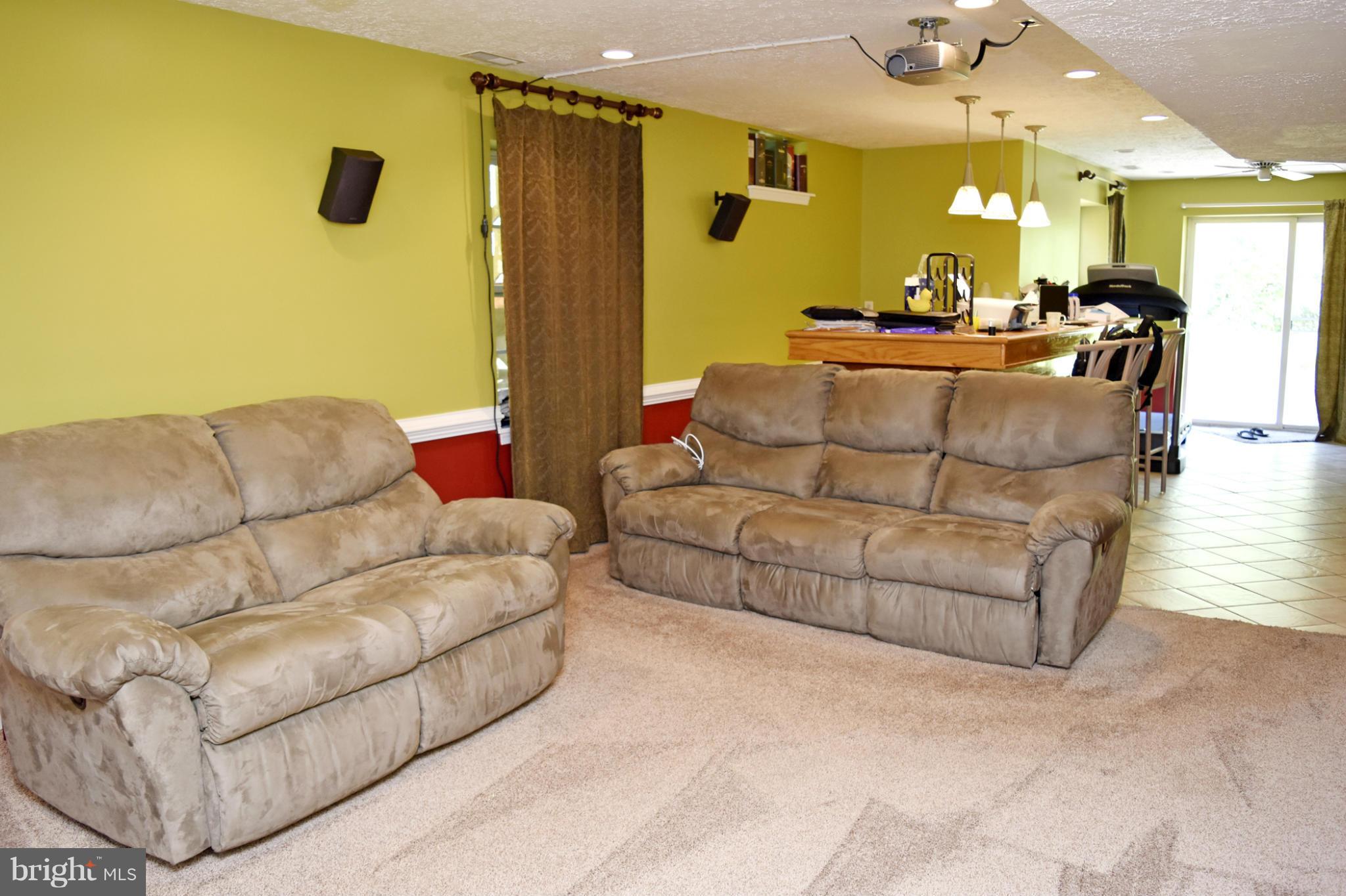 WARFIELDS RANGE - Residential Lease