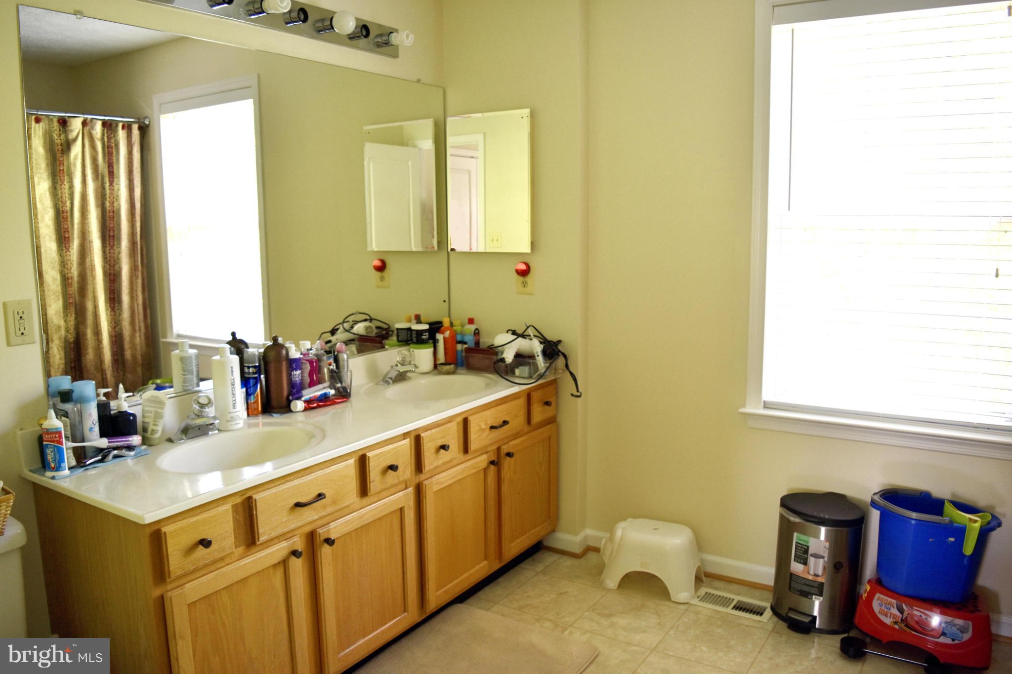 WARFIELDS RANGE - Residential Lease