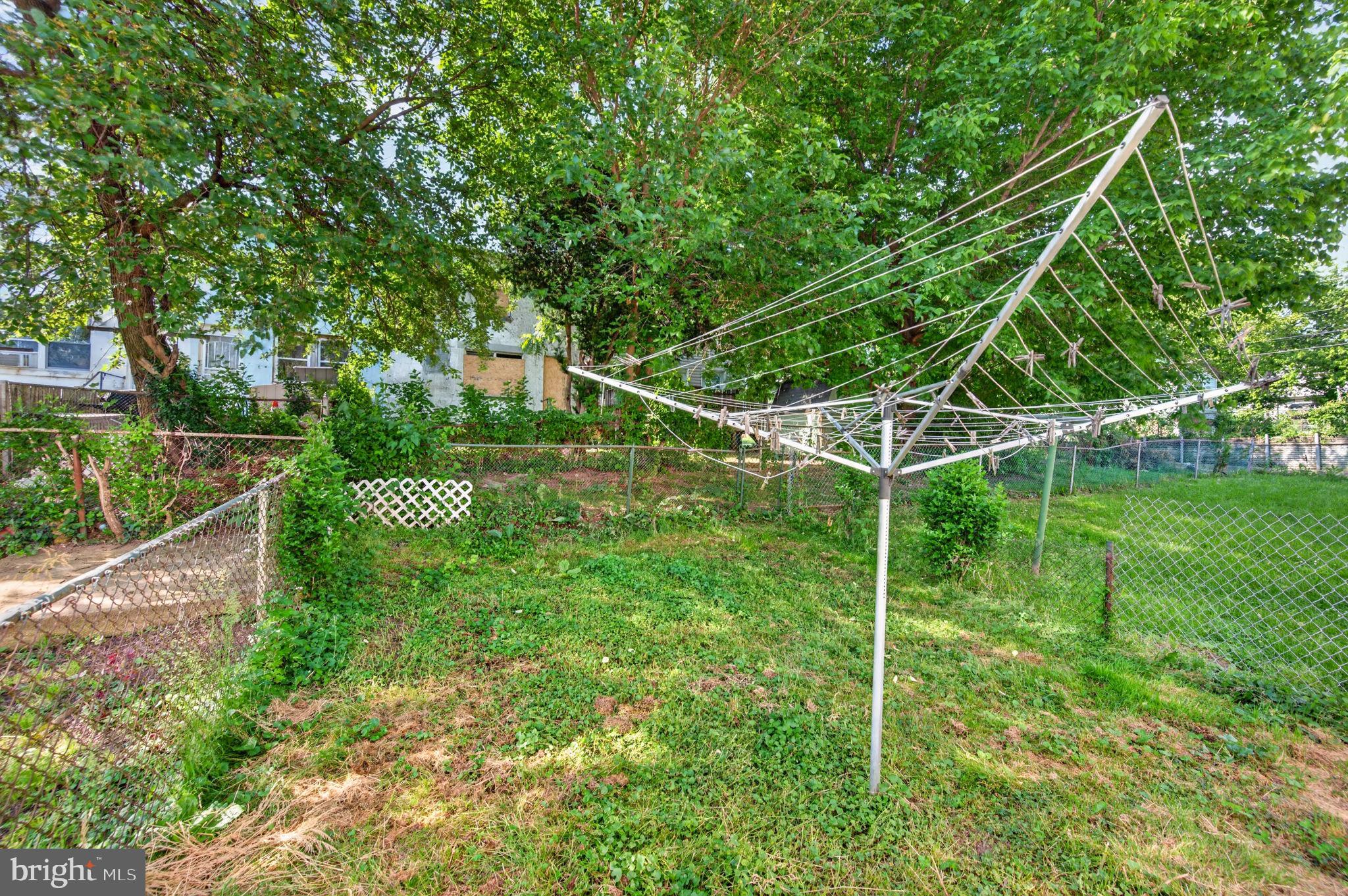 ARMISTEAD GARDENS - Residential