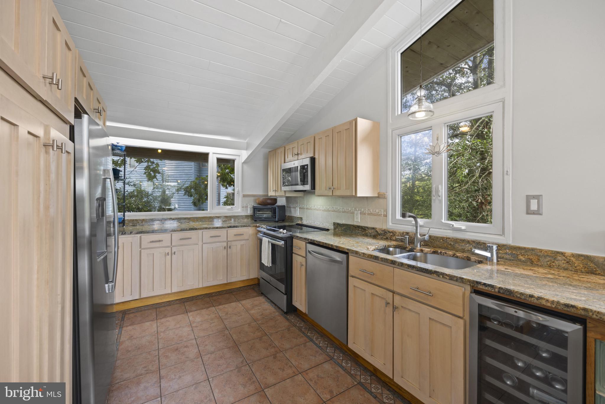 HILLSMERE ESTATES - Residential