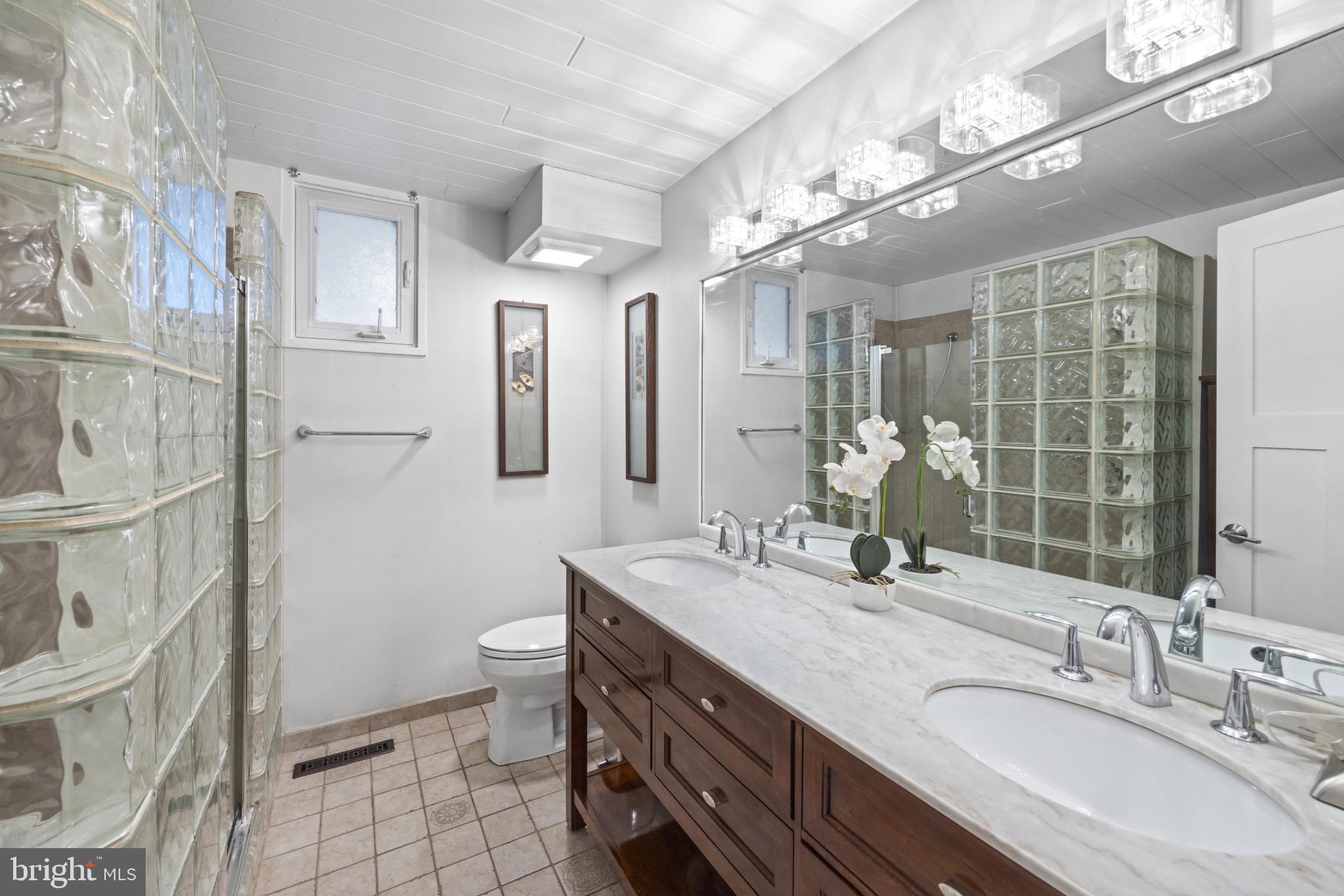 HILLSMERE ESTATES - Residential