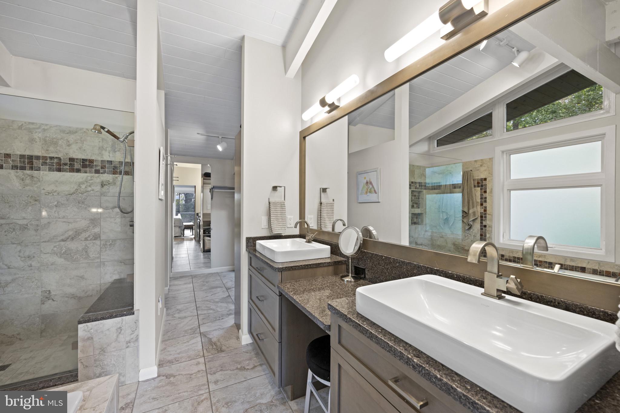 HILLSMERE ESTATES - Residential