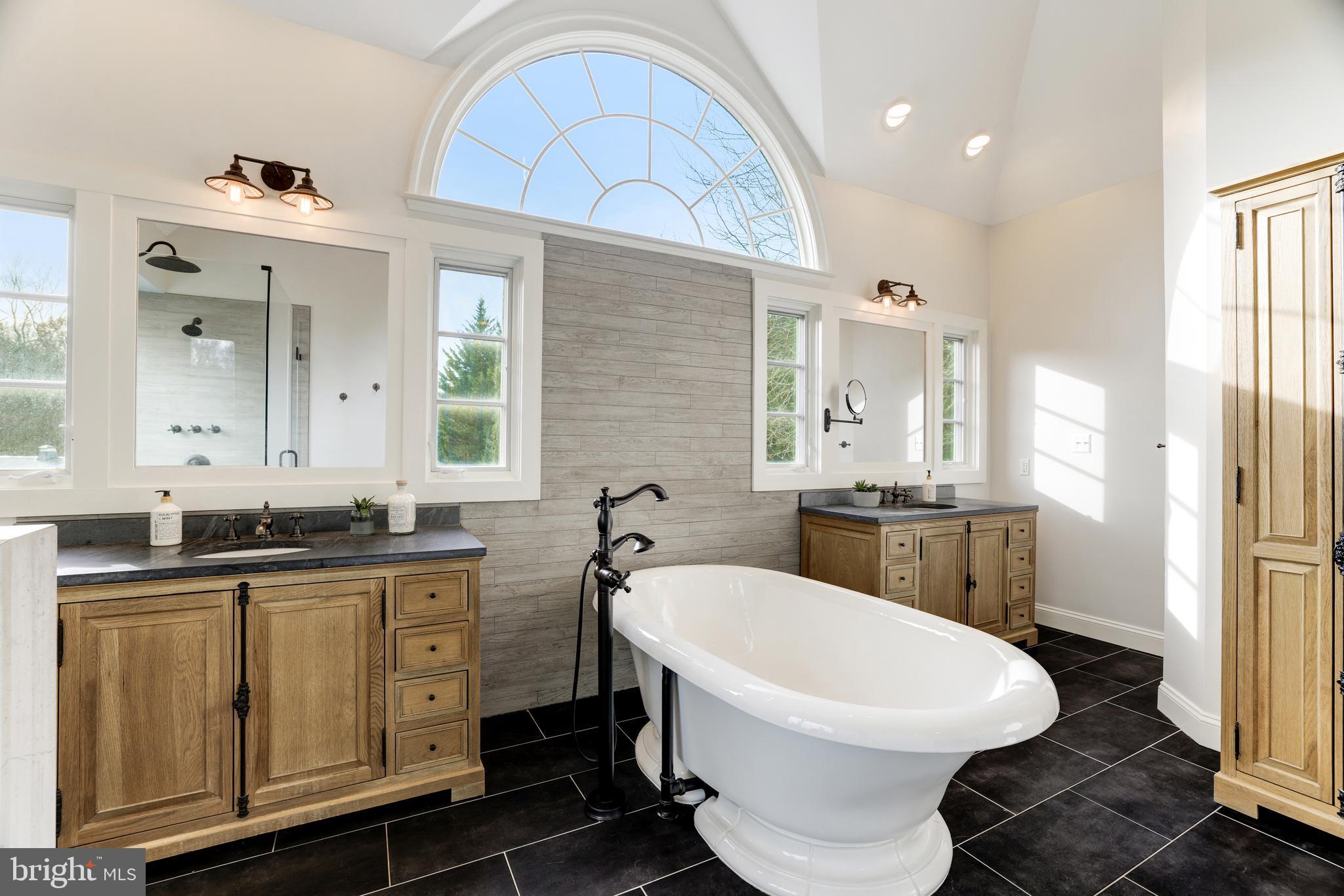 WOODBURN - Residential