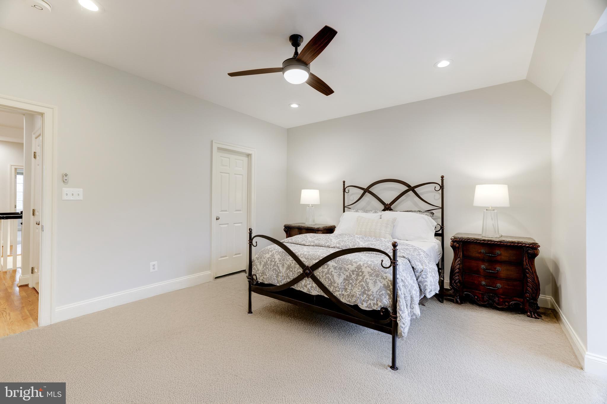 WOODBURN - Residential