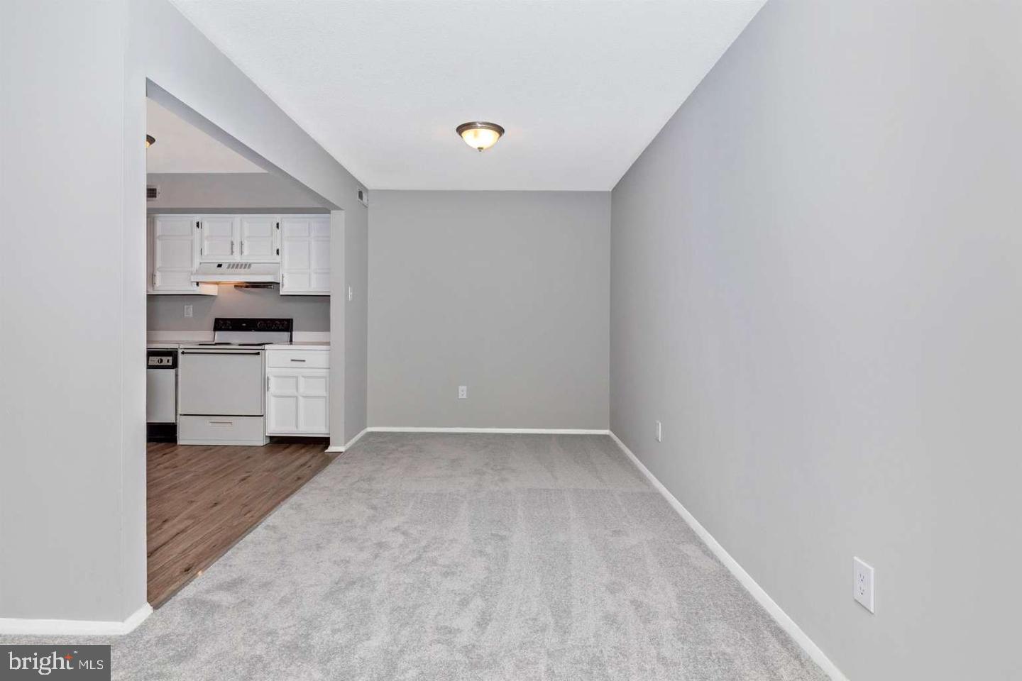 TOWAMENCIN CONDOS - Residential Lease