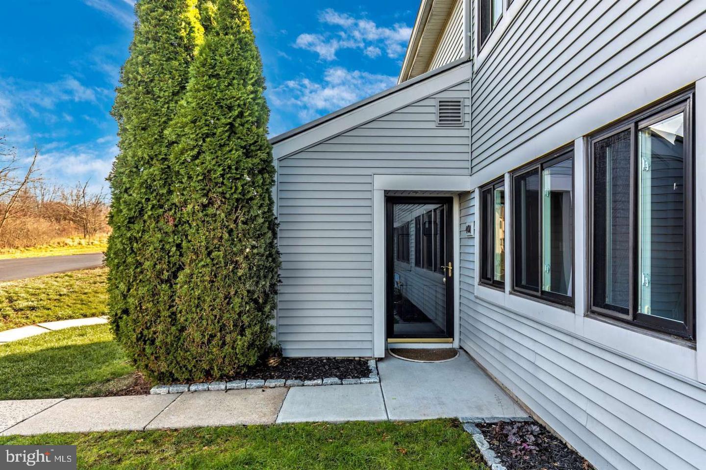 TOWAMENCIN CONDOS - Residential Lease