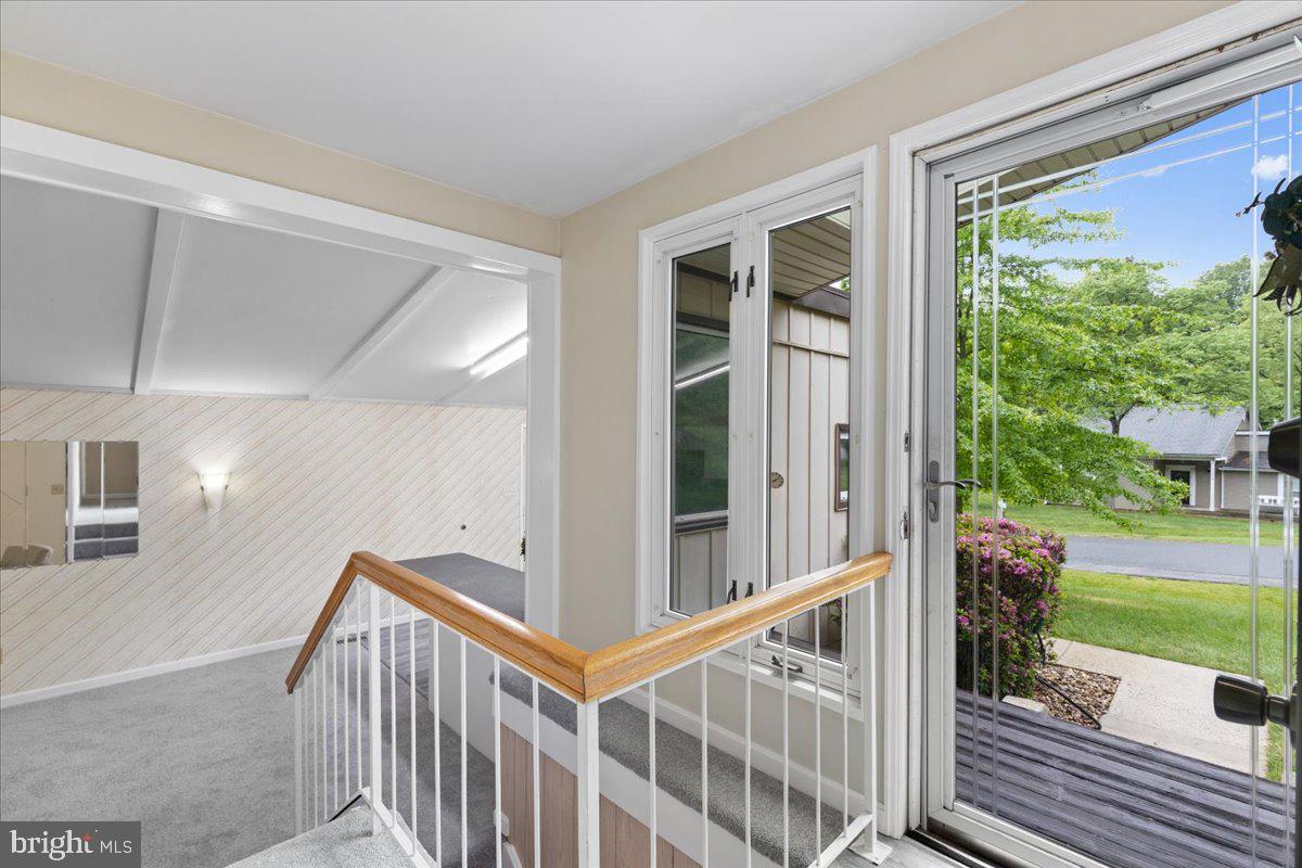 QUINCE ORCHARD KNOLLS - Residential