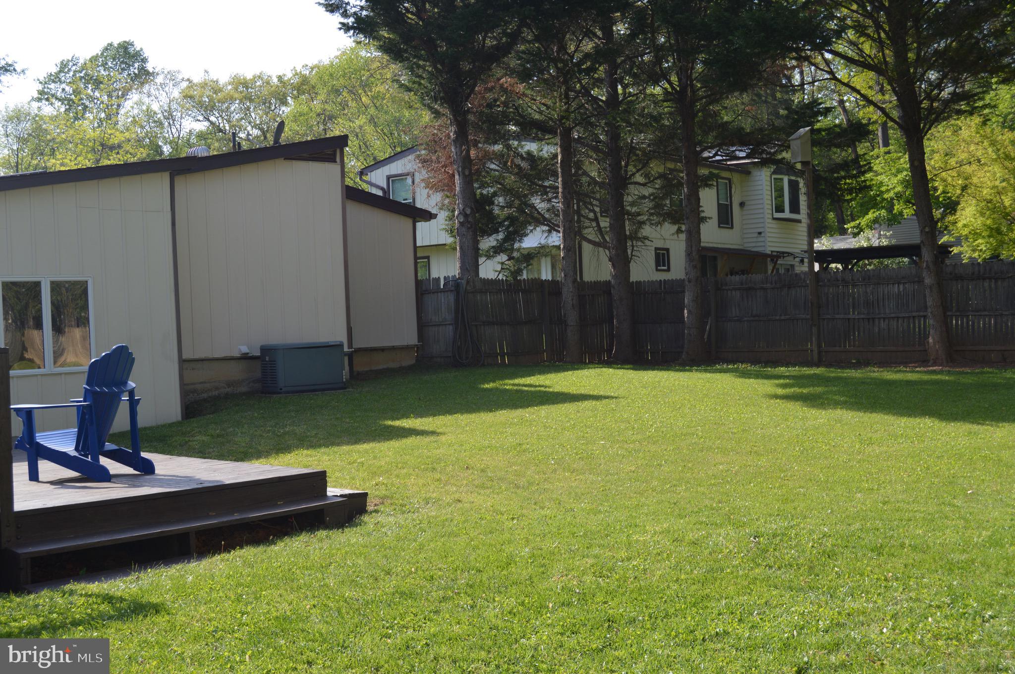 QUINCE ORCHARD KNOLLS - Residential