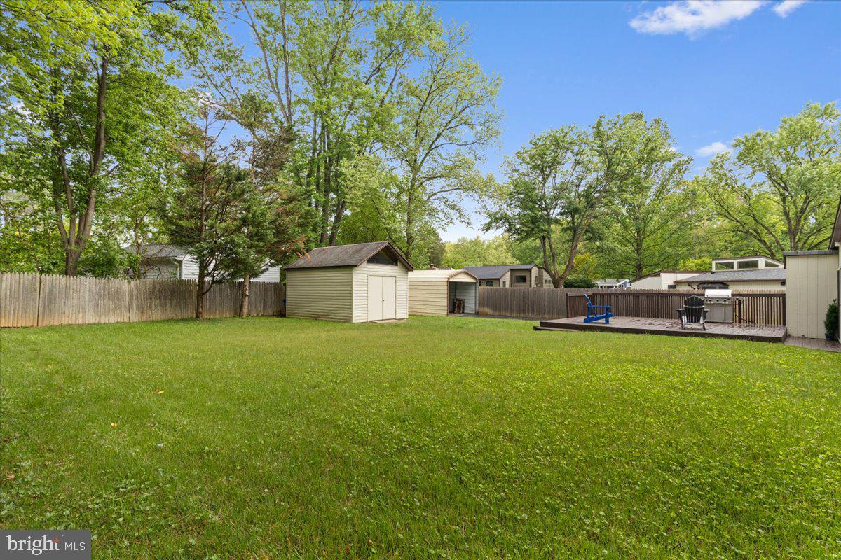 QUINCE ORCHARD KNOLLS - Residential