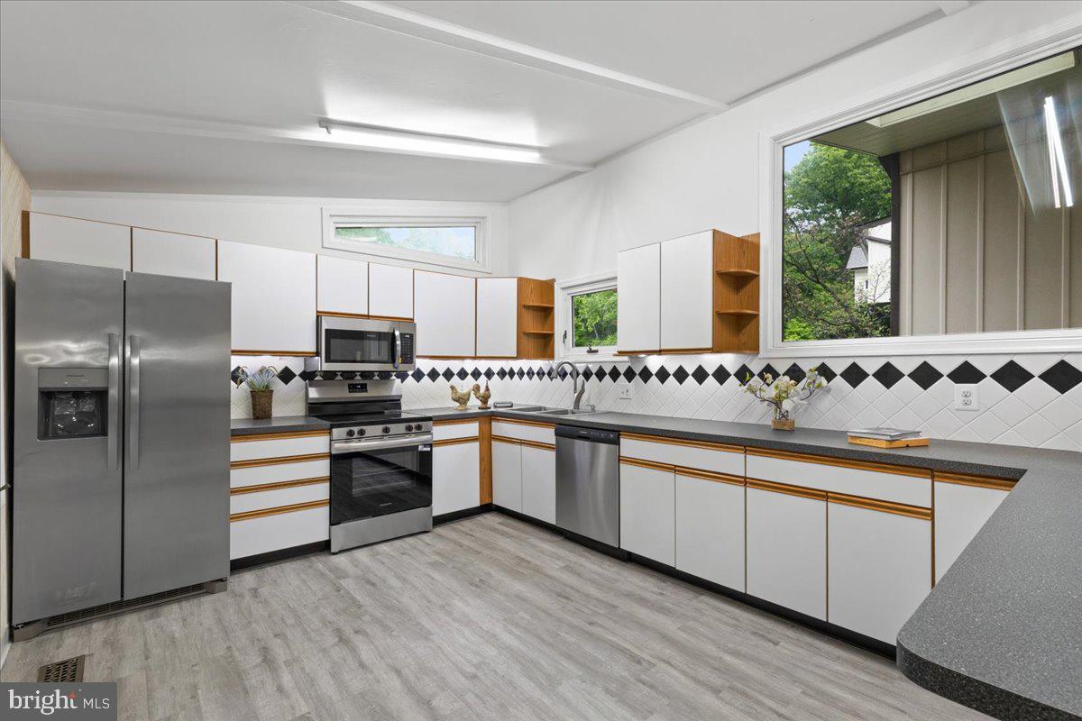 QUINCE ORCHARD KNOLLS - Residential