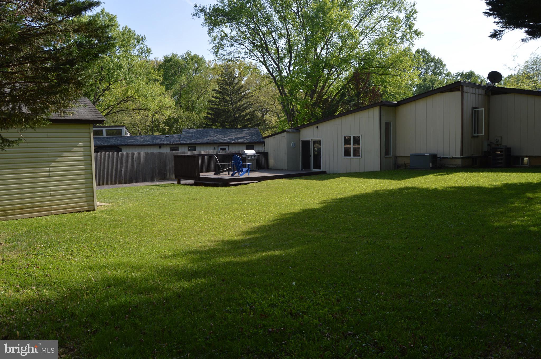 QUINCE ORCHARD KNOLLS - Residential