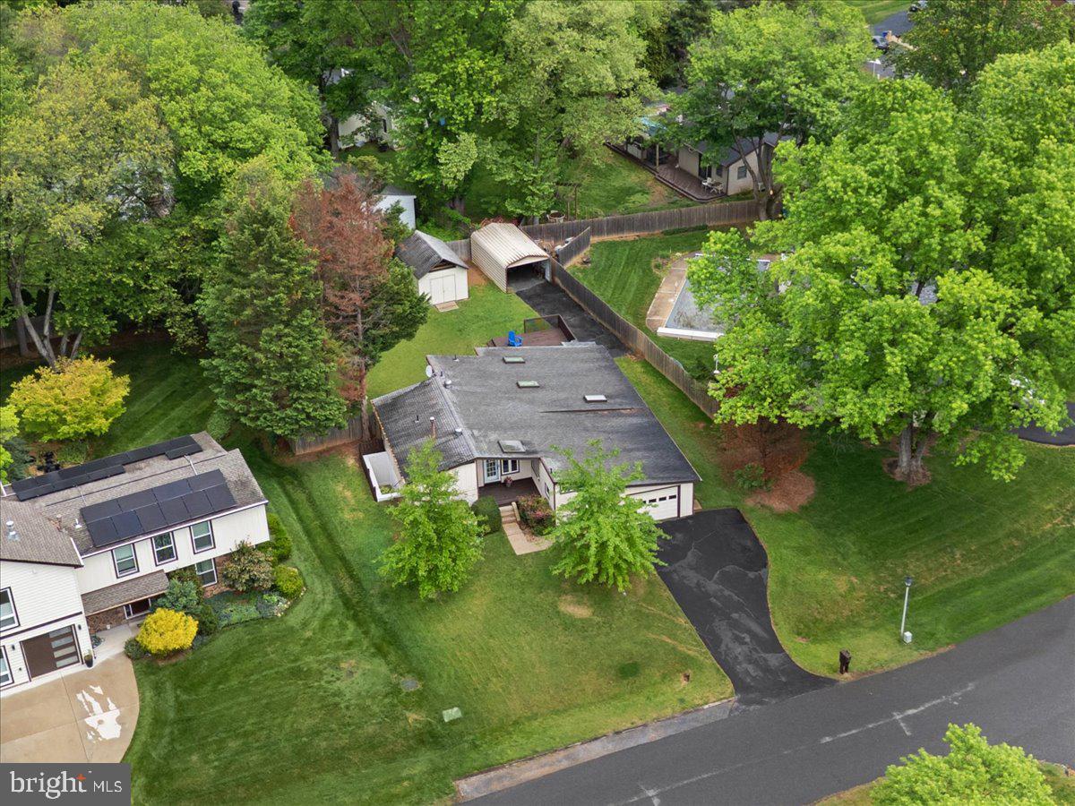 QUINCE ORCHARD KNOLLS - Residential