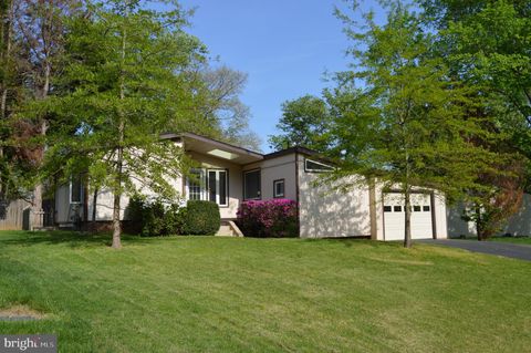 11801 CHERRY GROVE DRIVE GAITHERSBURG MD 20878