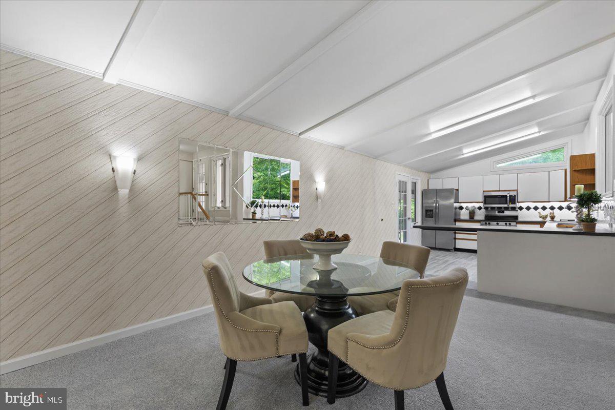 QUINCE ORCHARD KNOLLS - Residential