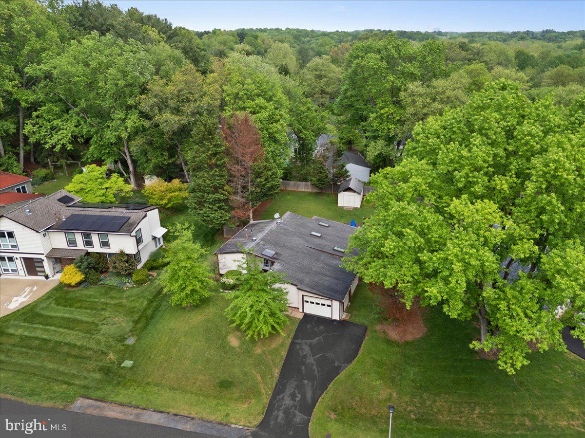 QUINCE ORCHARD KNOLLS - Residential