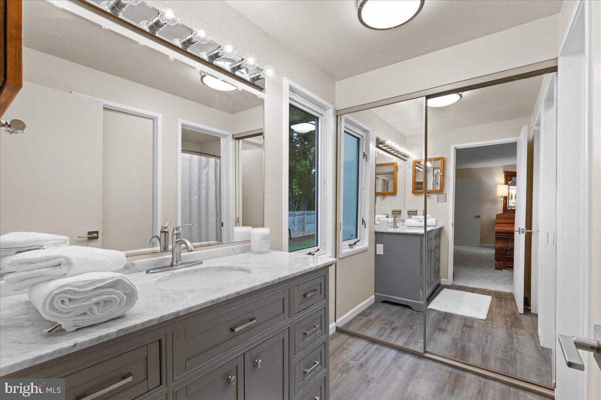 QUINCE ORCHARD KNOLLS - Residential