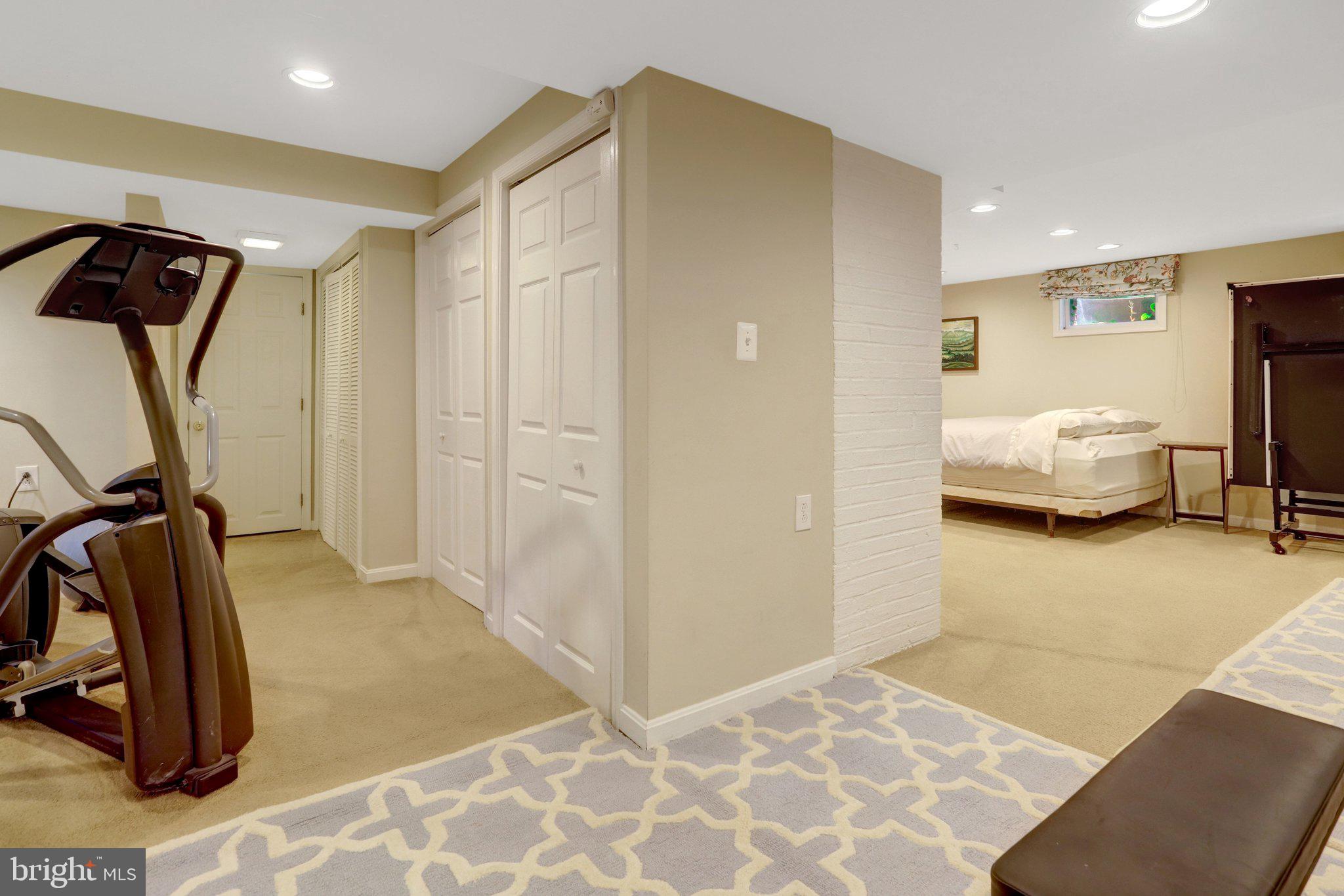 BROADMONT - Residential