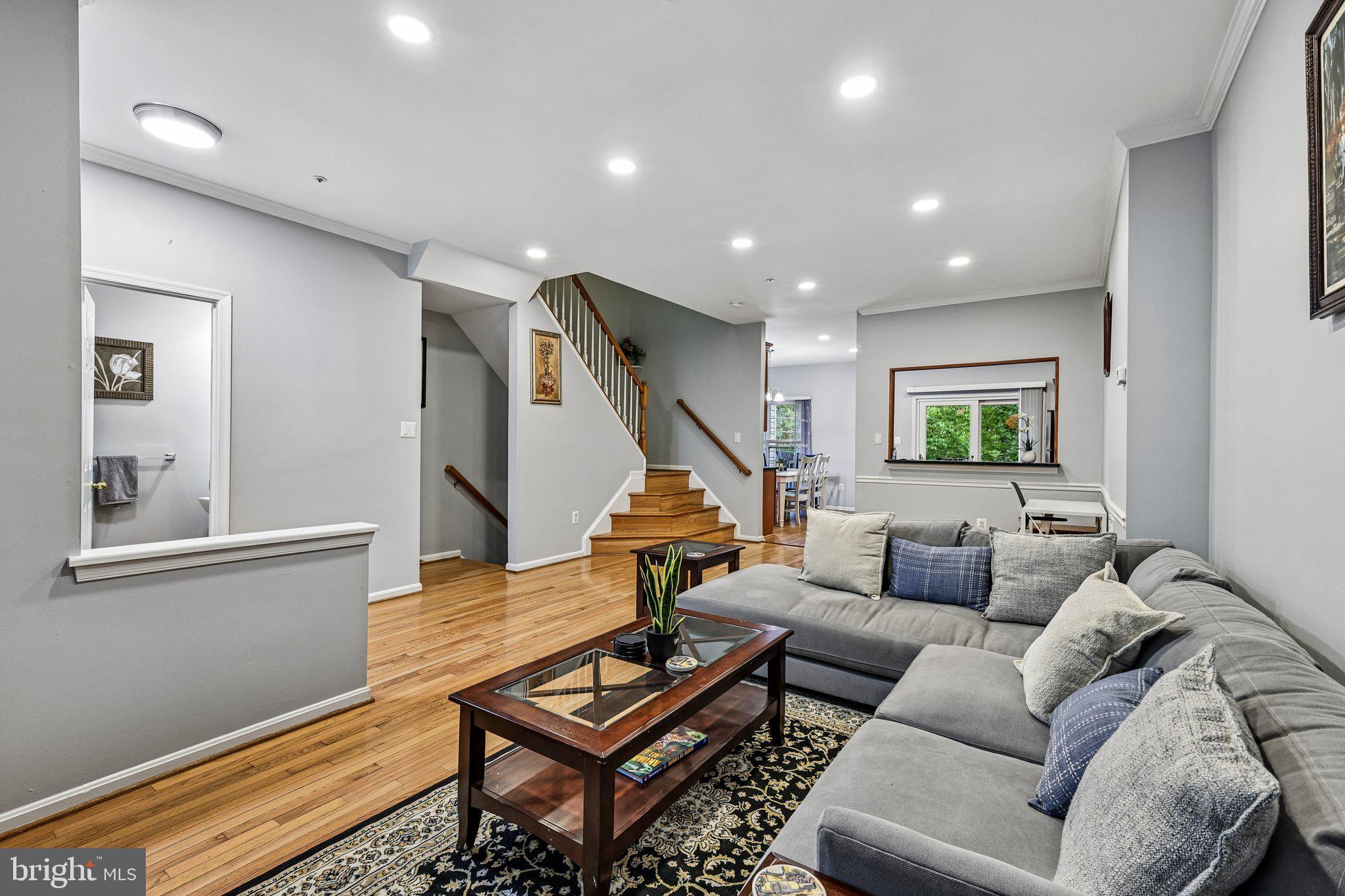 DIAMOND PROPERTY - Residential